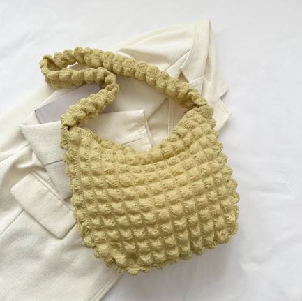 Bolso de mano acolchado